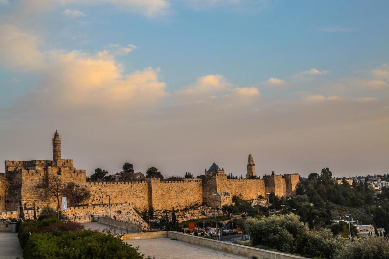 Brown Jlm Mamilla, A Member Of Brown Hotels Jerusalem Exterior foto
